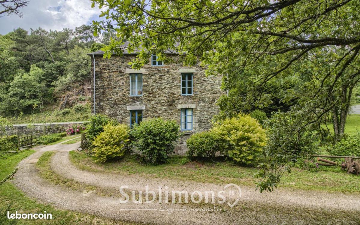 Le Moulin De Gueuzon Lägenhet Rochefort-en-Terre Exteriör bild